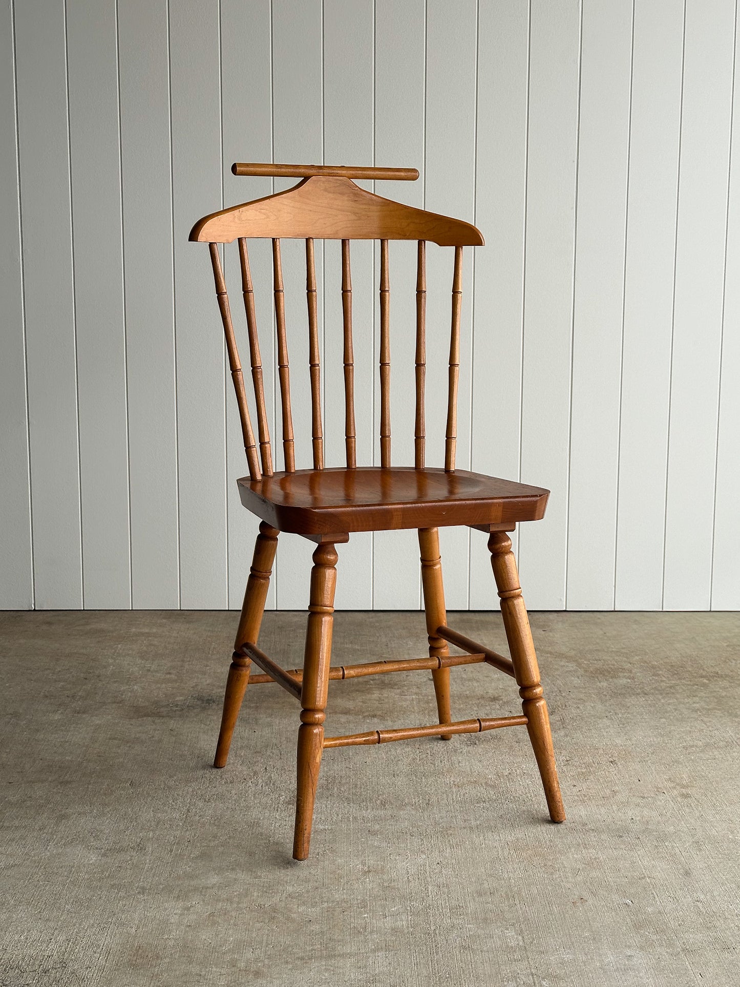 Vintage Windsor Valet Chair, C. 1960s