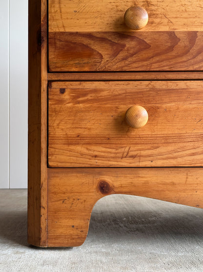 Vintage Lane “America” Collection Pine Chest of Drawers