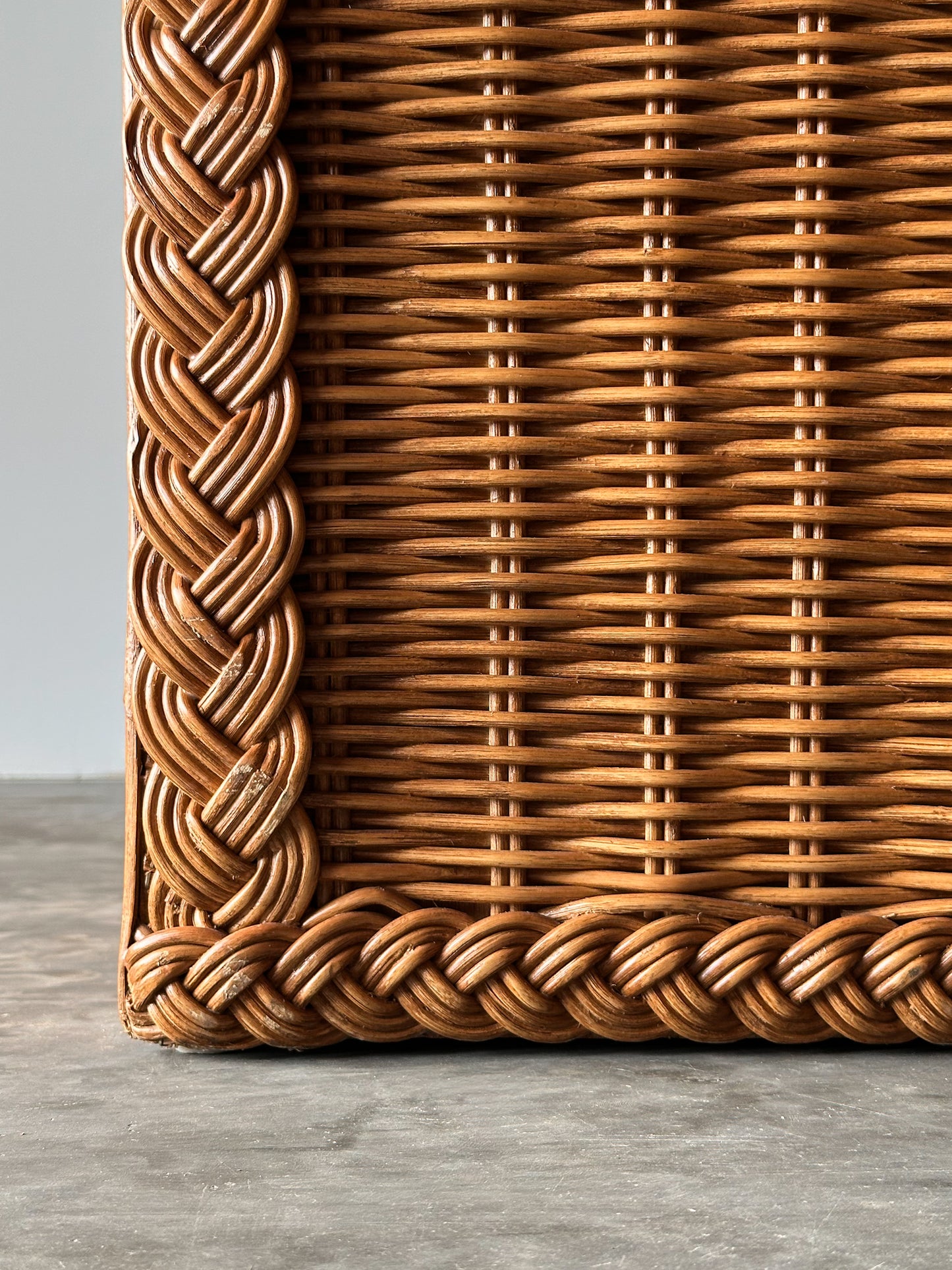 Vintage Woven Wicker Six-Drawer Dresser