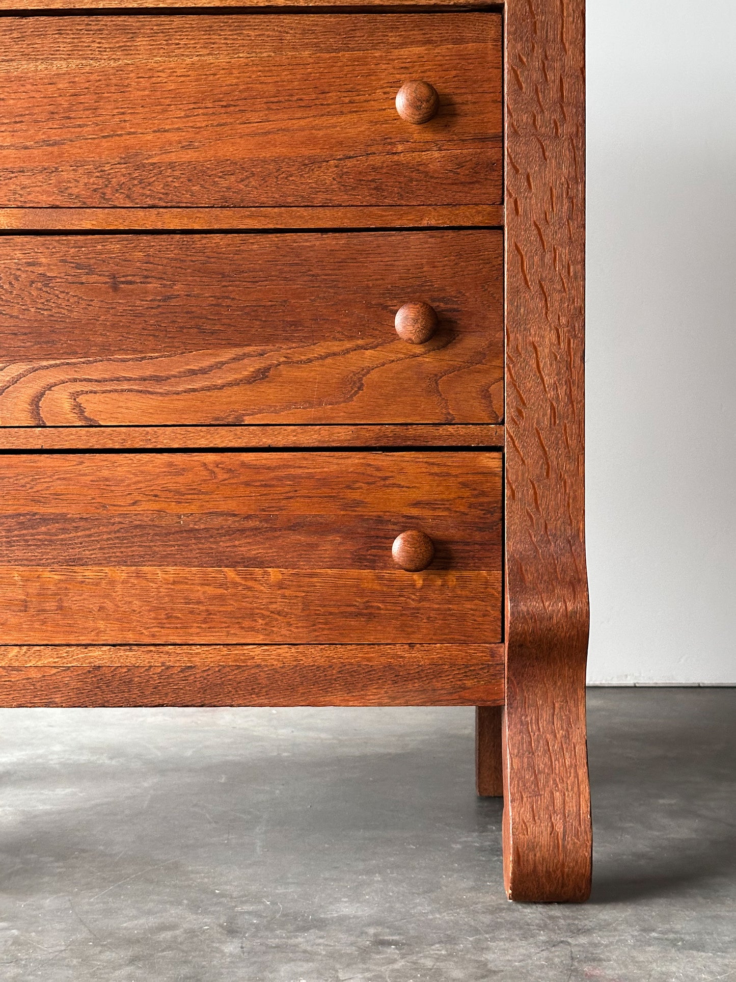 Antique Quartersawn Oak Chest of Drawers