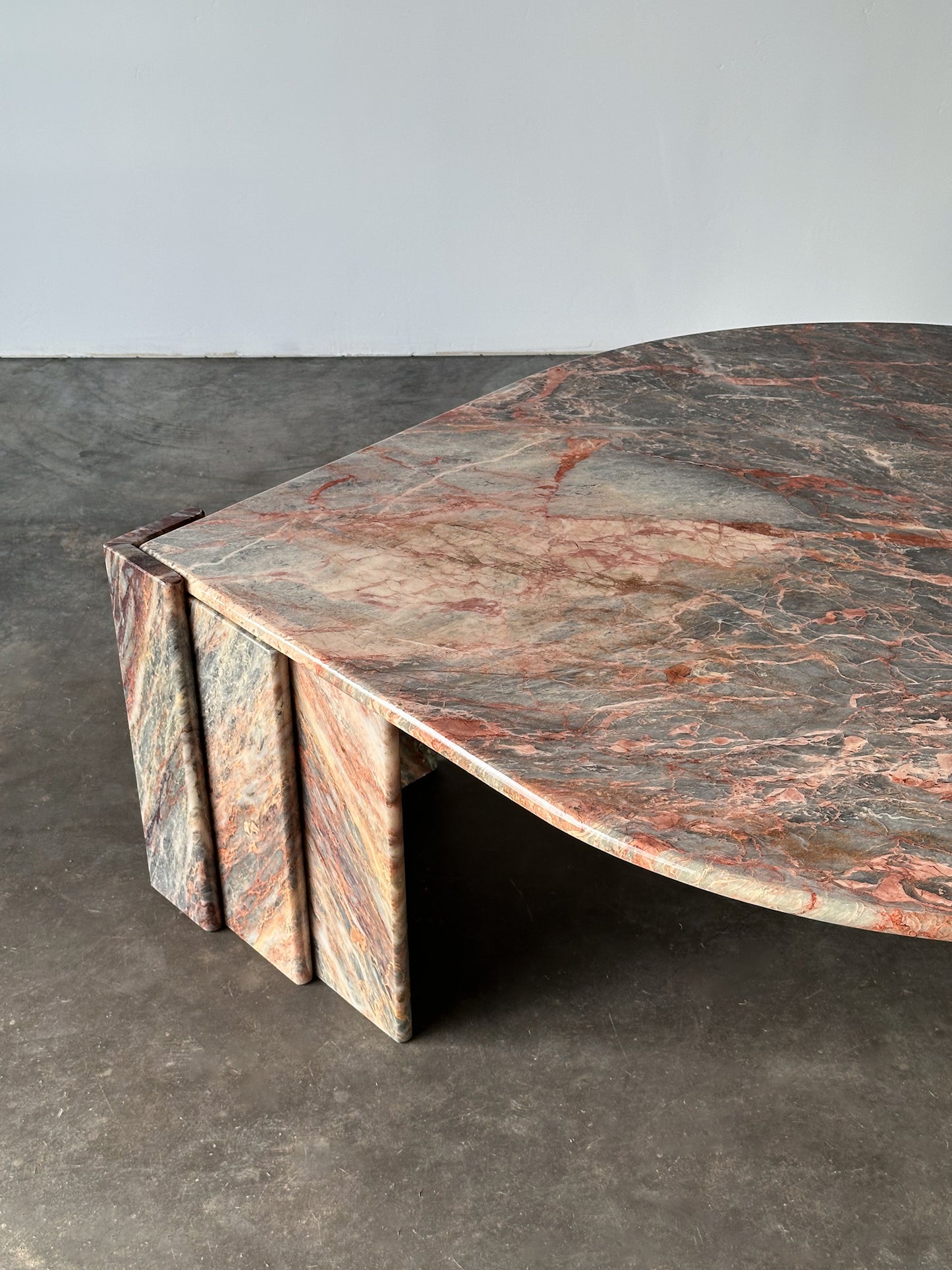 Fior Di Pesco Marble Sculptural Coffee Table, Italy, 1980s