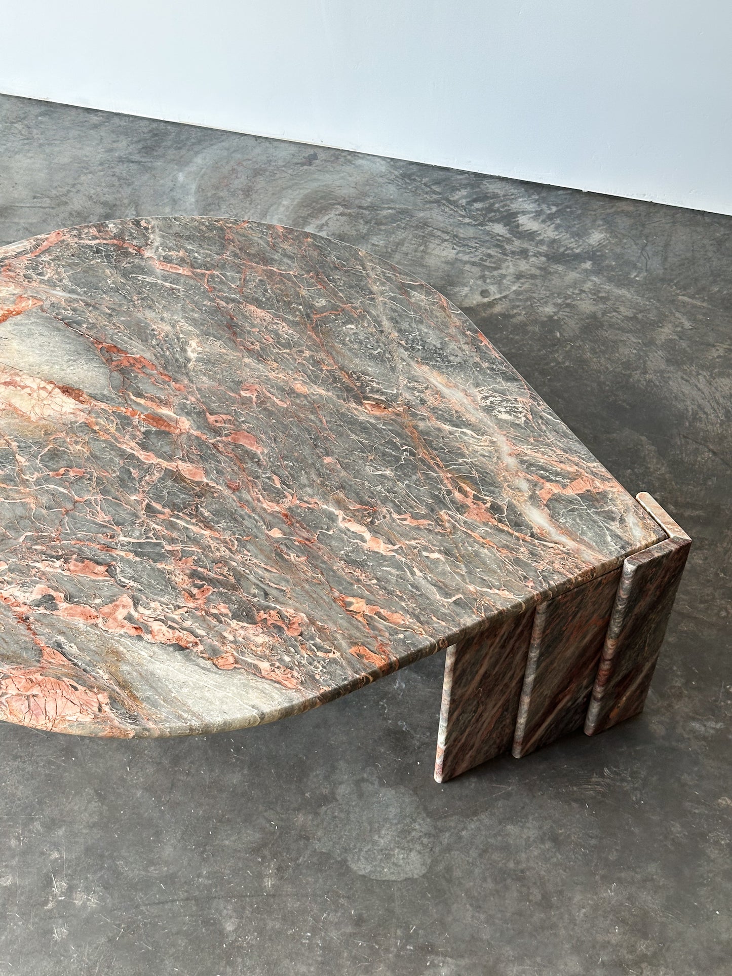 Fior Di Pesco Marble Sculptural Coffee Table, Italy, 1980s