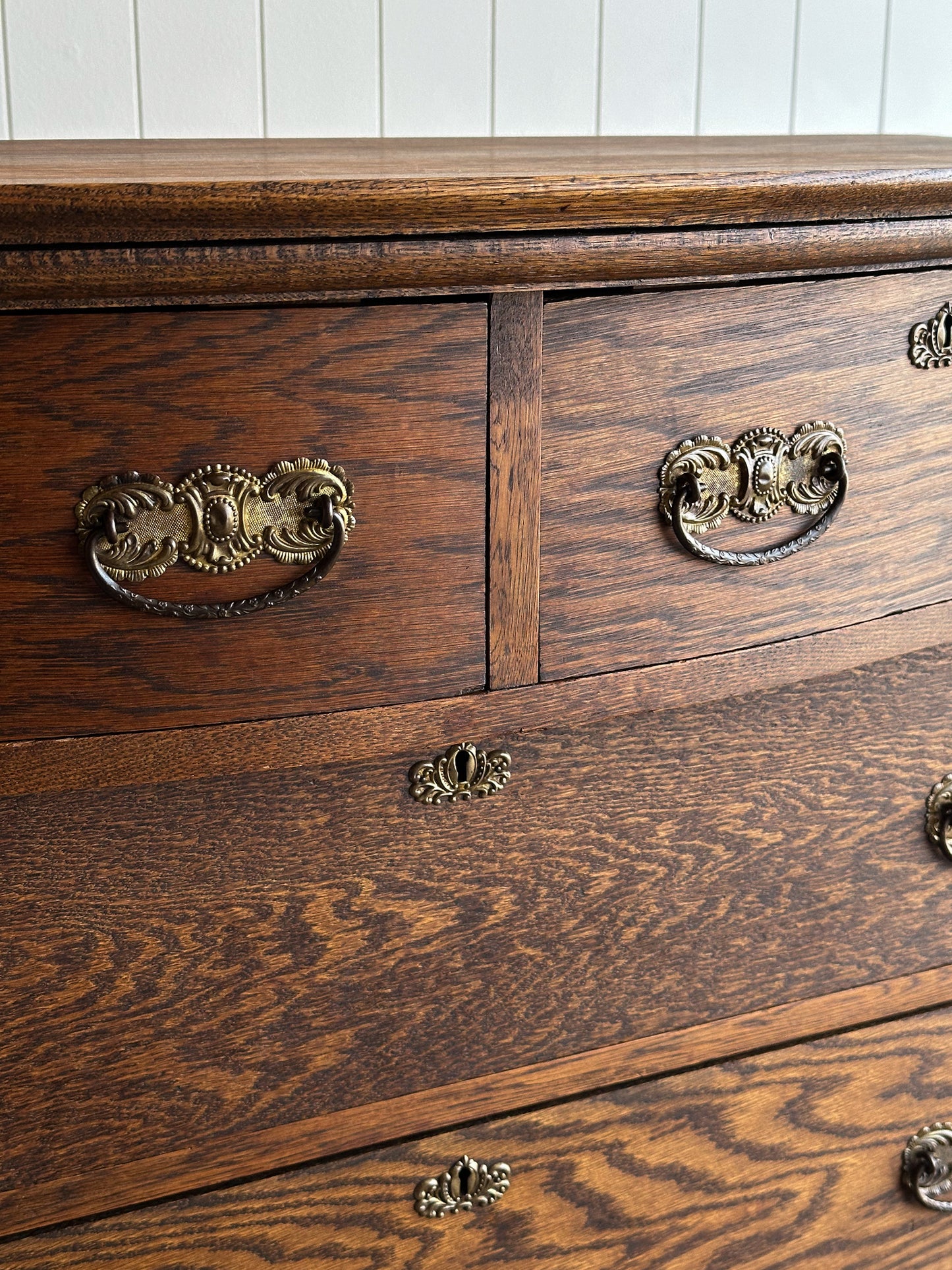 Antique Cathedral-Grain Oak Serpentine Chest of Drawers