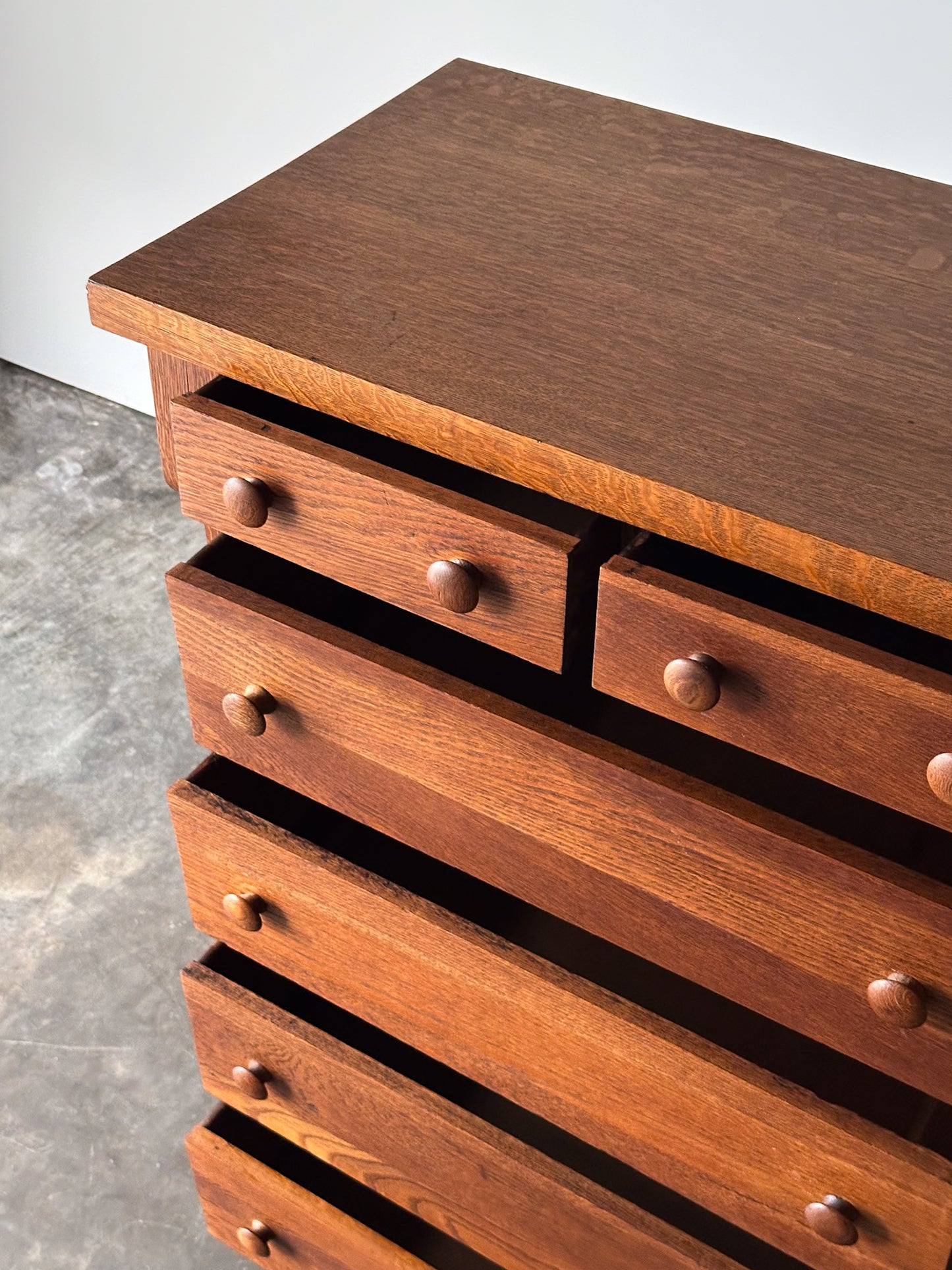 Antique Quartersawn Oak Chest of Drawers