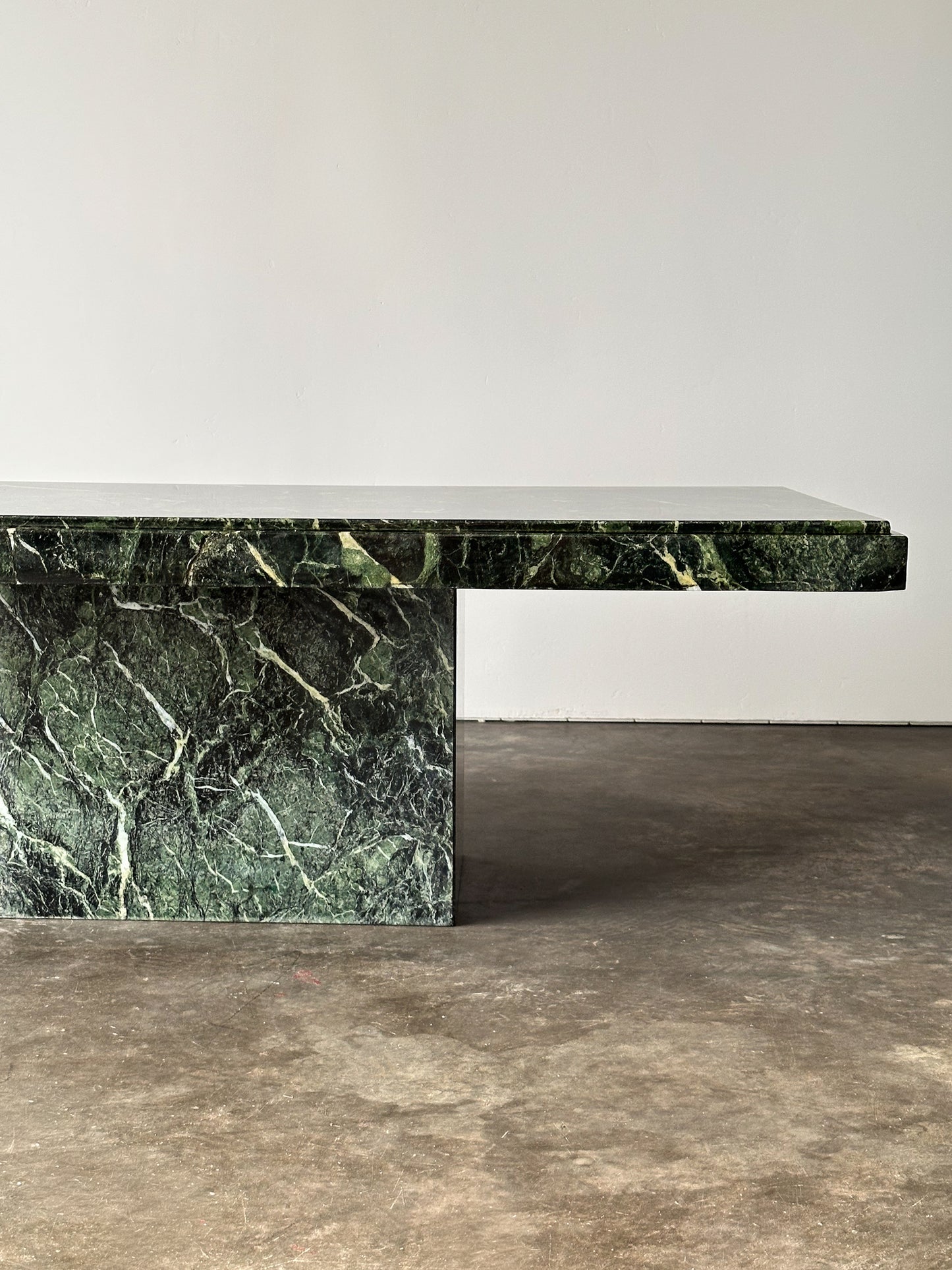 Verde Alpi Marble Pedestal Coffee Table, Italy, 1980s