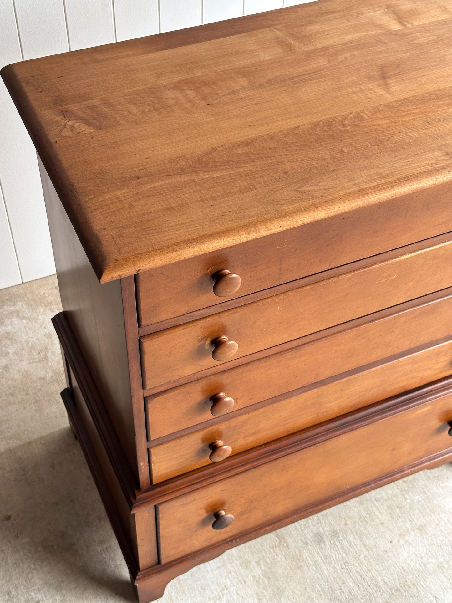 Vintage Transitional Chest of Drawers with Hidden Cedar Chest
