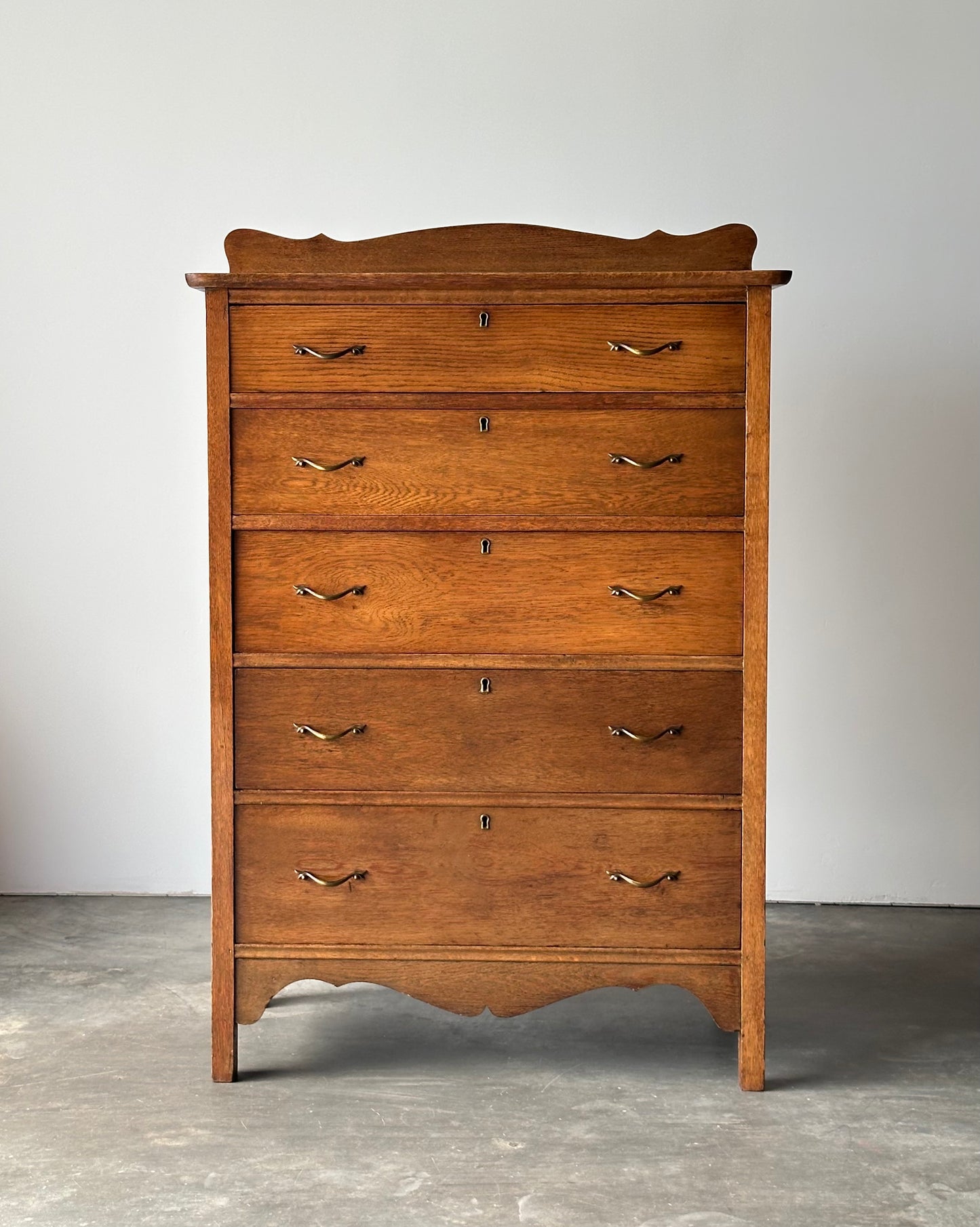 Antique Scalloped Quarter Sawn Golden Oak Chest of Drawers