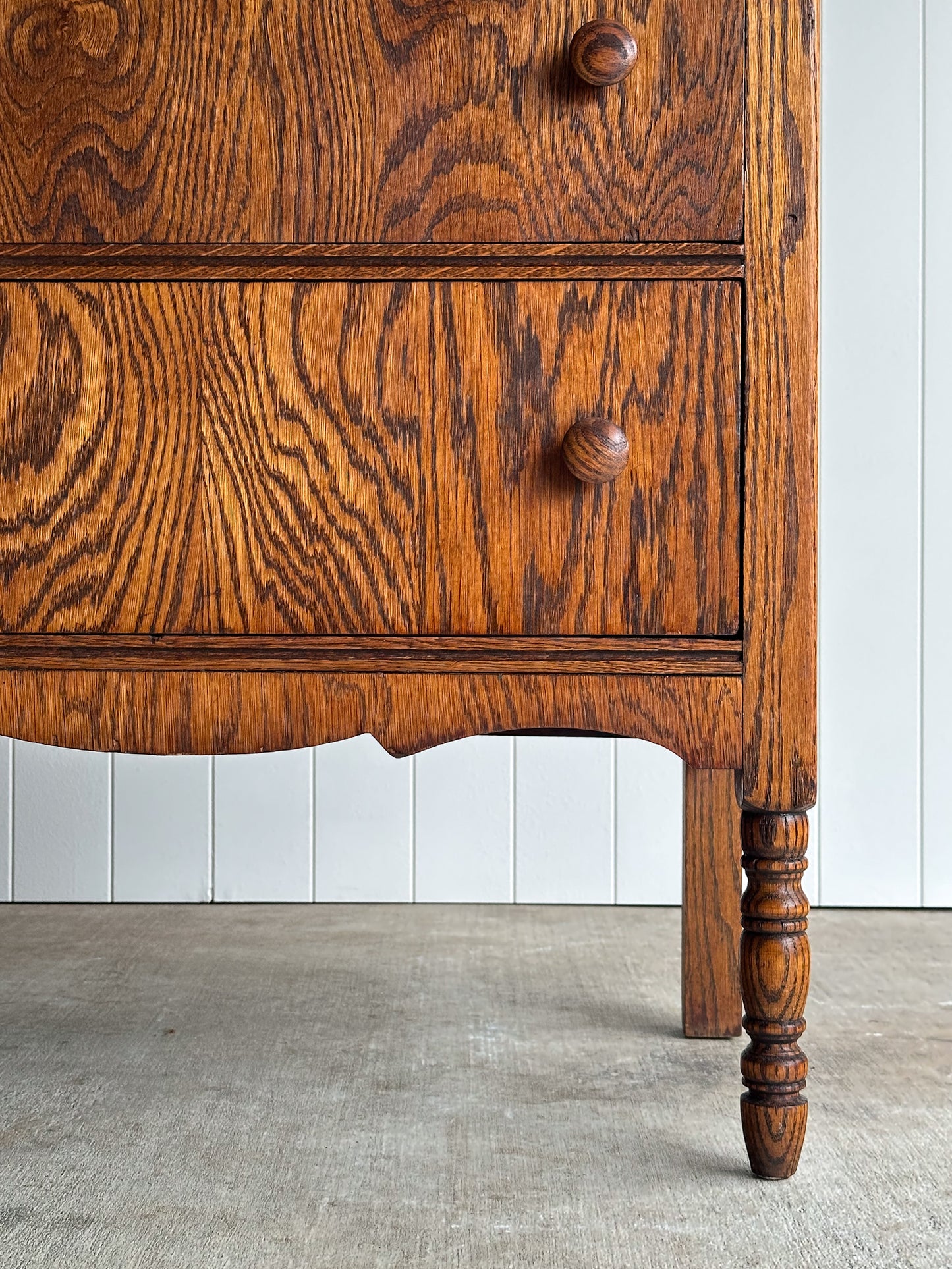 Antique Quarter Sawn Tiger Oak Chest of Drawers