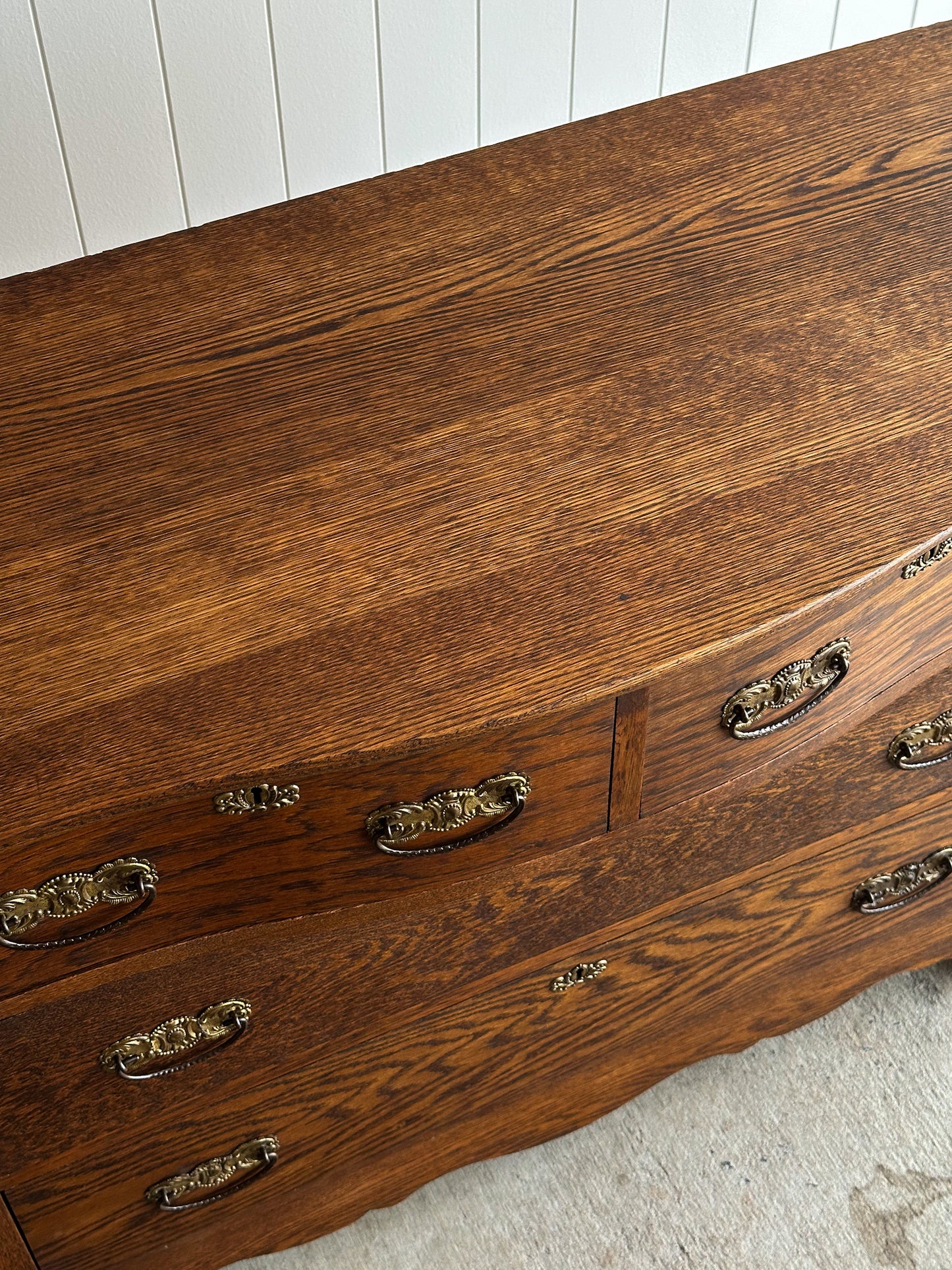 Antique Cathedral-Grain Oak Serpentine Chest of Drawers