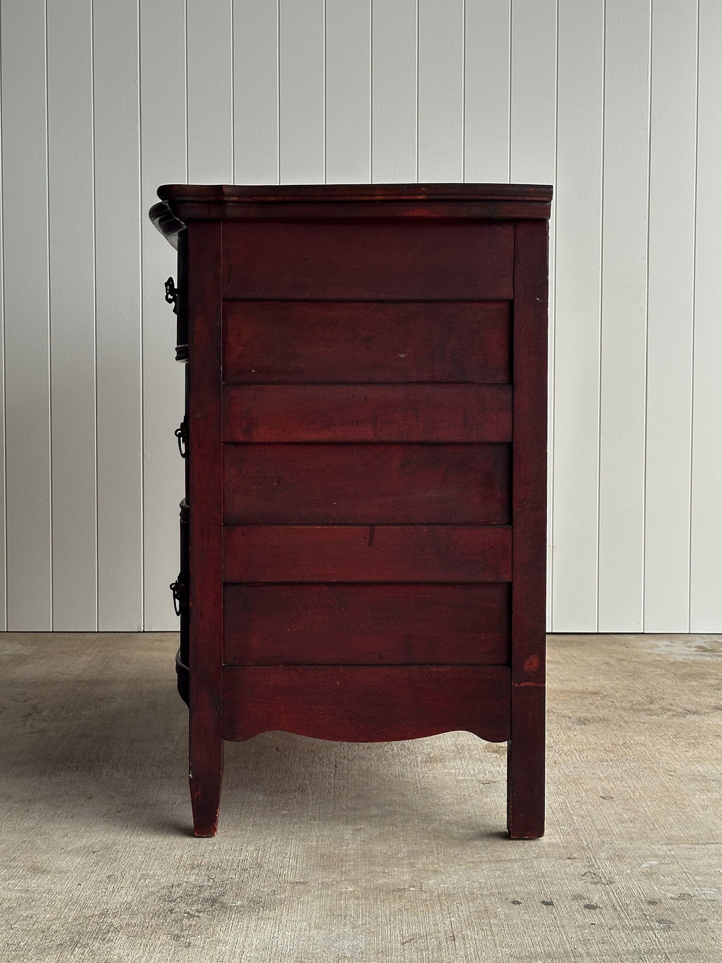 Antique Serpentine Mahogany Chest of Drawers, C. 1890