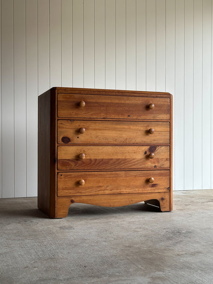 Vintage Lane “America” Collection Pine Chest of Drawers