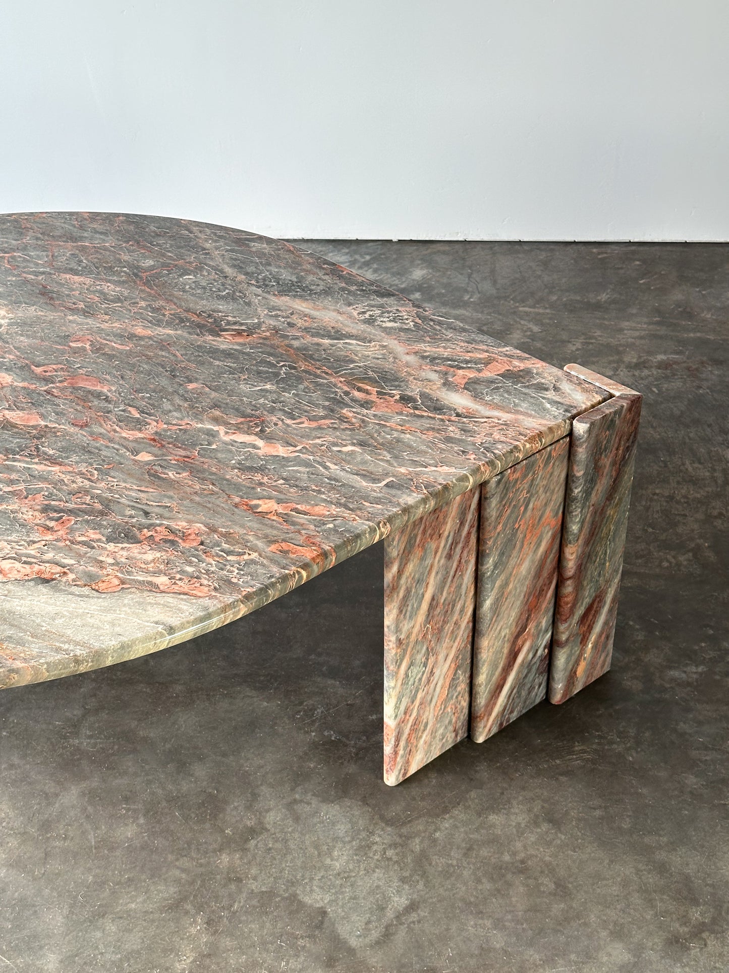 Fior Di Pesco Marble Sculptural Coffee Table, Italy, 1980s