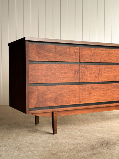 Mid-Century Walnut Nine-Drawer Dresser by Stanley, C. 1960s