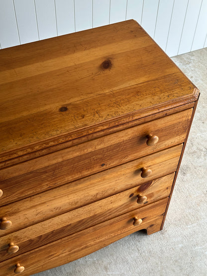 Vintage Lane “America” Collection Pine Chest of Drawers
