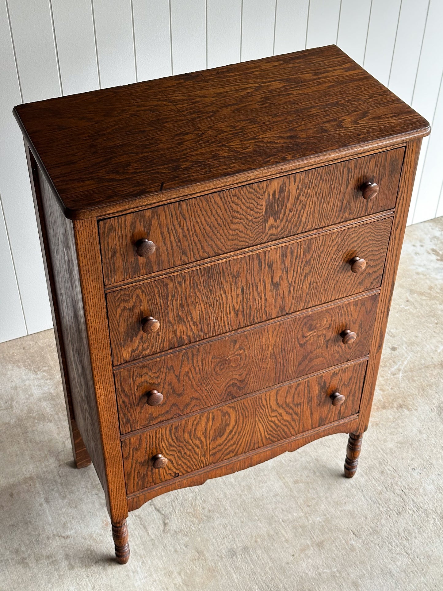 Antique Quarter Sawn Tiger Oak Chest of Drawers