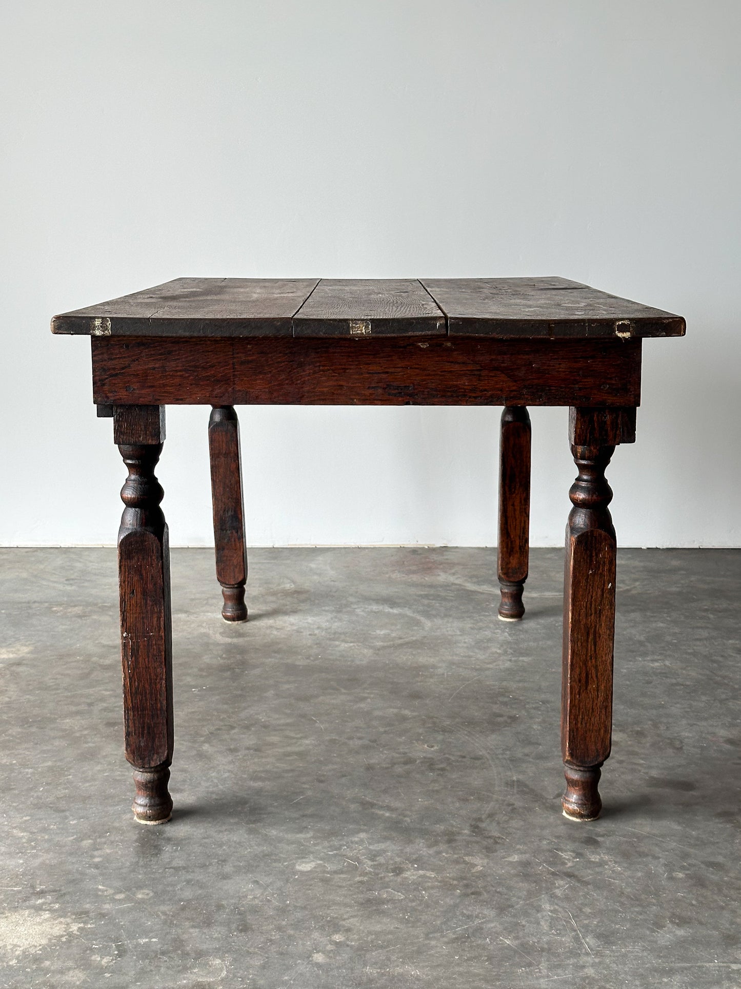 Antique American Country Store Oak General Table, Late 19th Century