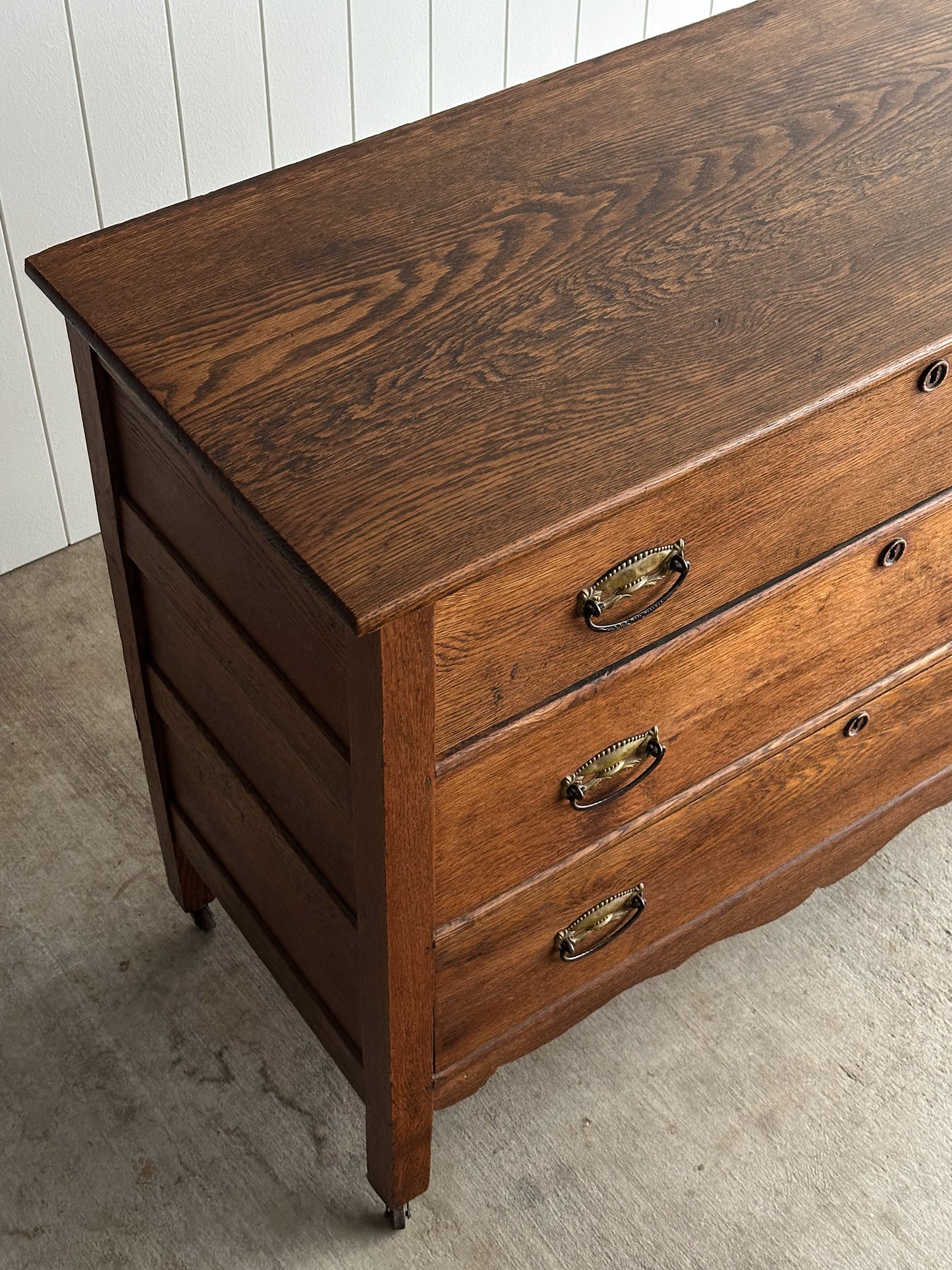 Antique Oak Three-Drawer Chest of Drawers, 19th Century