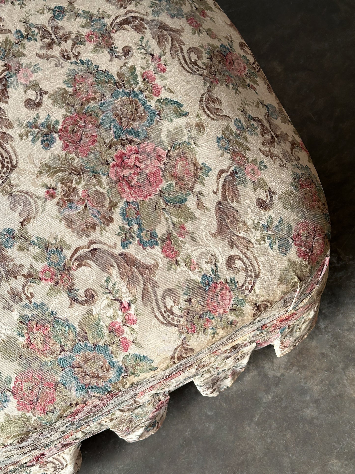 Napoleon III Tufted Chaise Longue, France, 19th Century