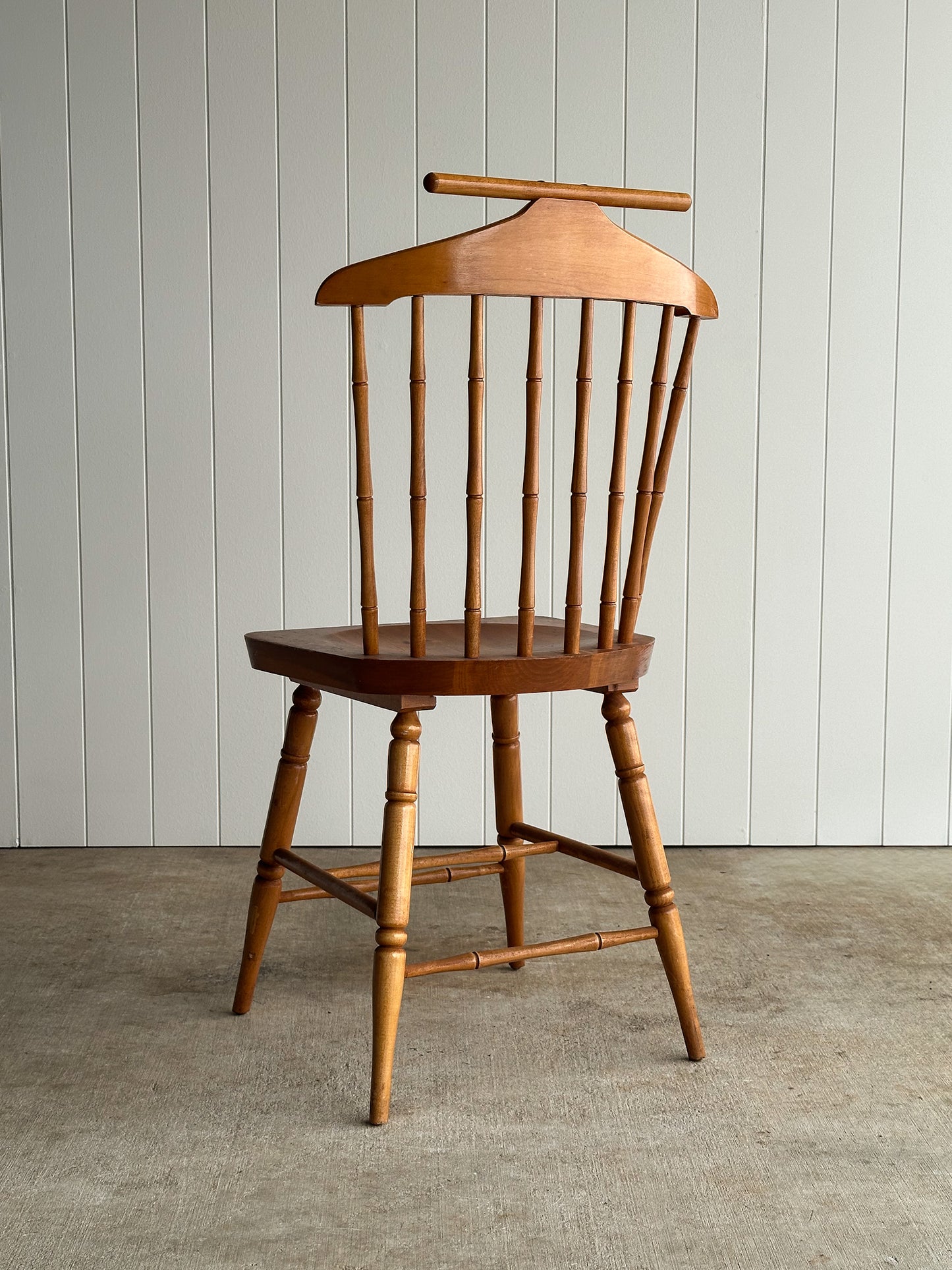 Vintage Windsor Valet Chair, C. 1960s