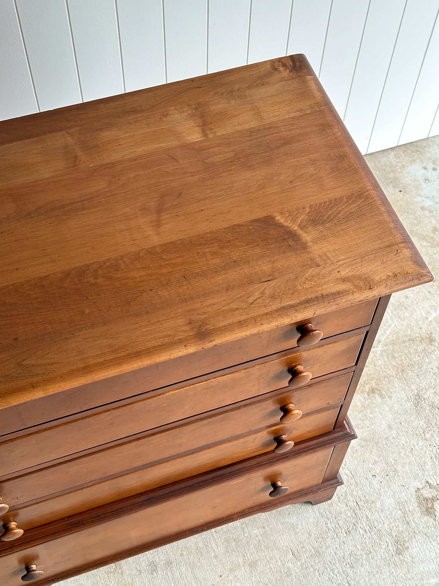 Vintage Transitional Chest of Drawers with Hidden Cedar Chest