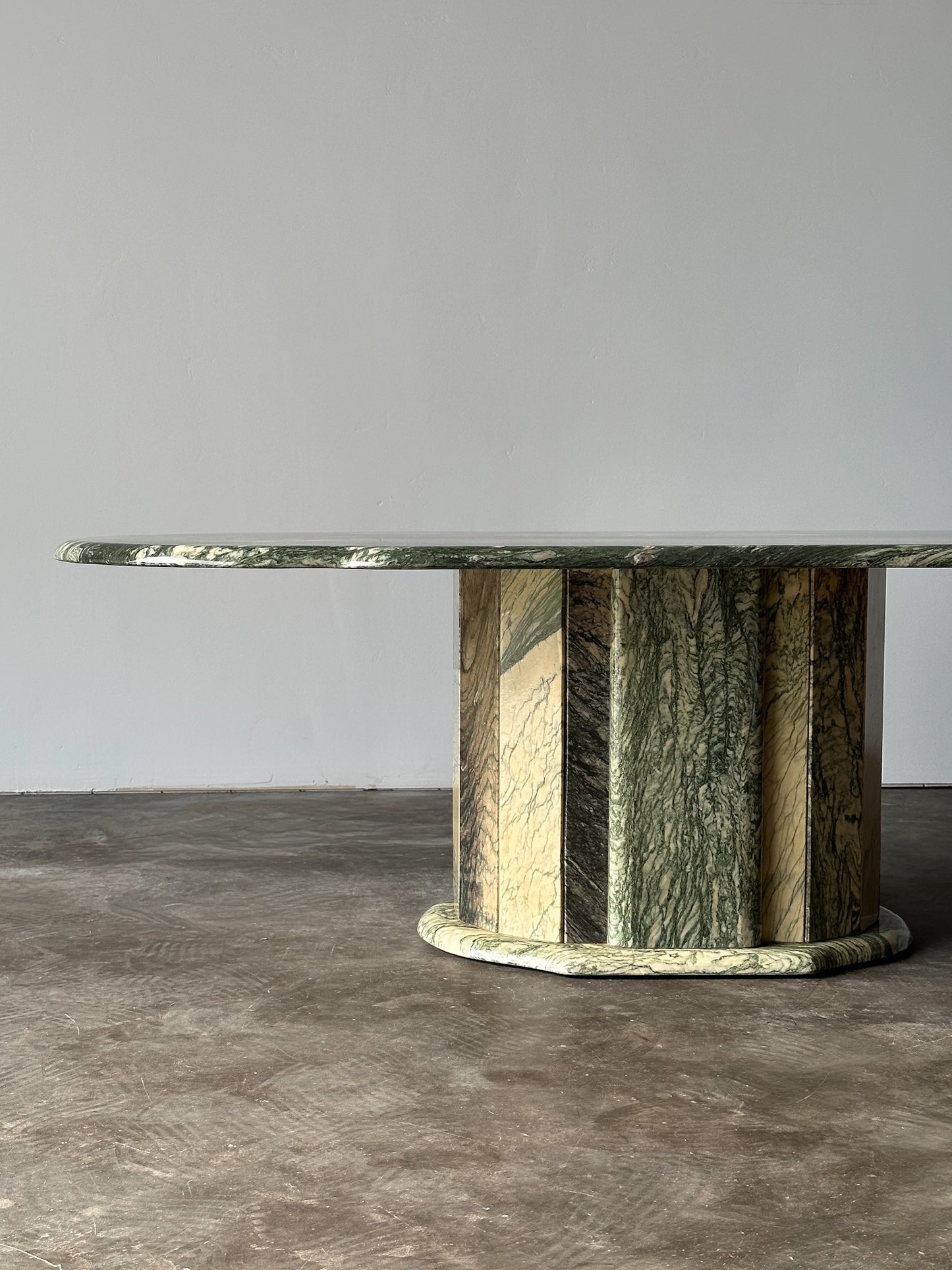Cipollino Ondulato Marble Oval Coffee Table, Italy, 1980s