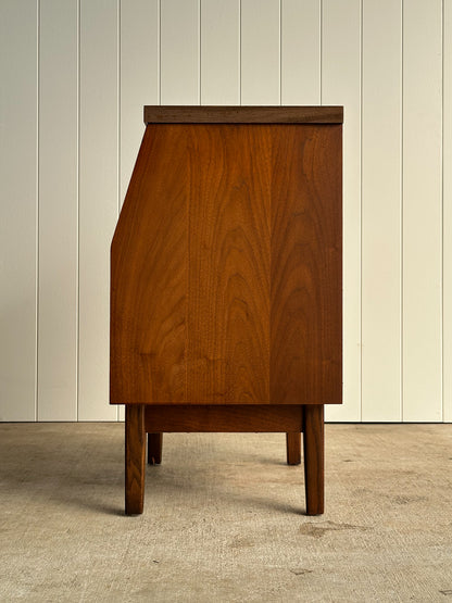 Mid-Century Walnut Nightstand by Stanley, C. 1960s
