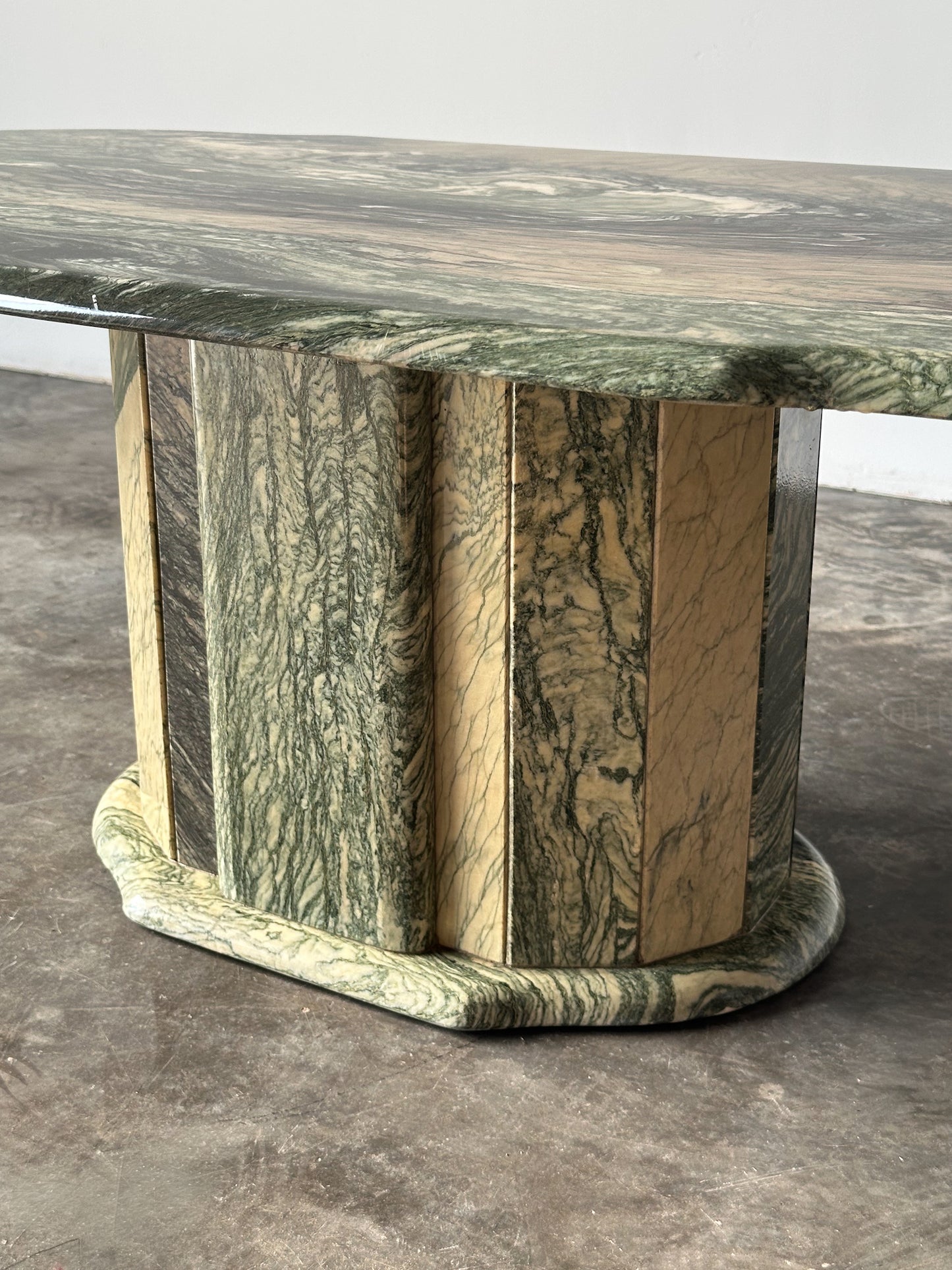 Cipollino Ondulato Marble Oval Coffee Table, Italy, 1980s