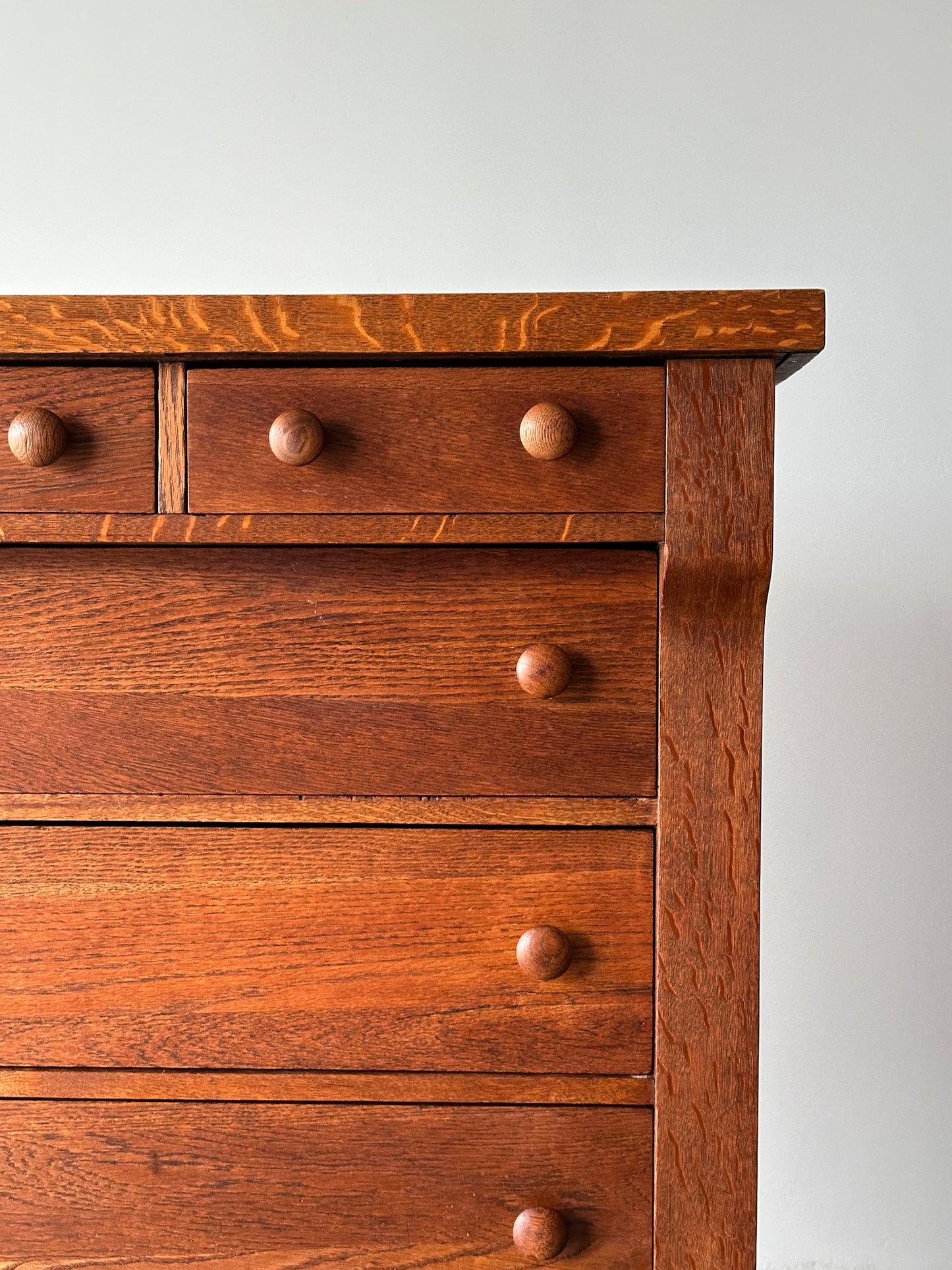 Antique Quartersawn Oak Chest of Drawers