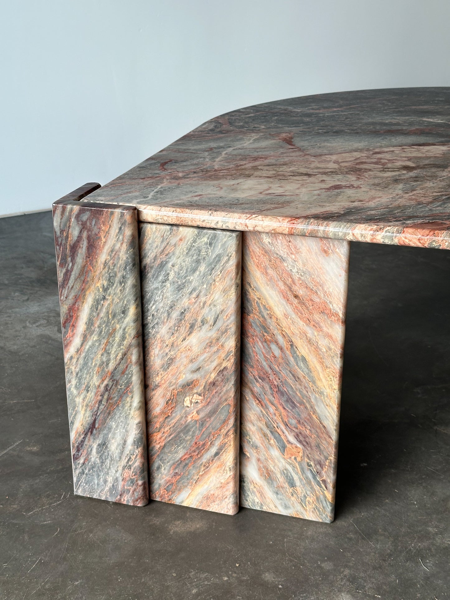 Fior Di Pesco Marble Sculptural Coffee Table, Italy, 1980s