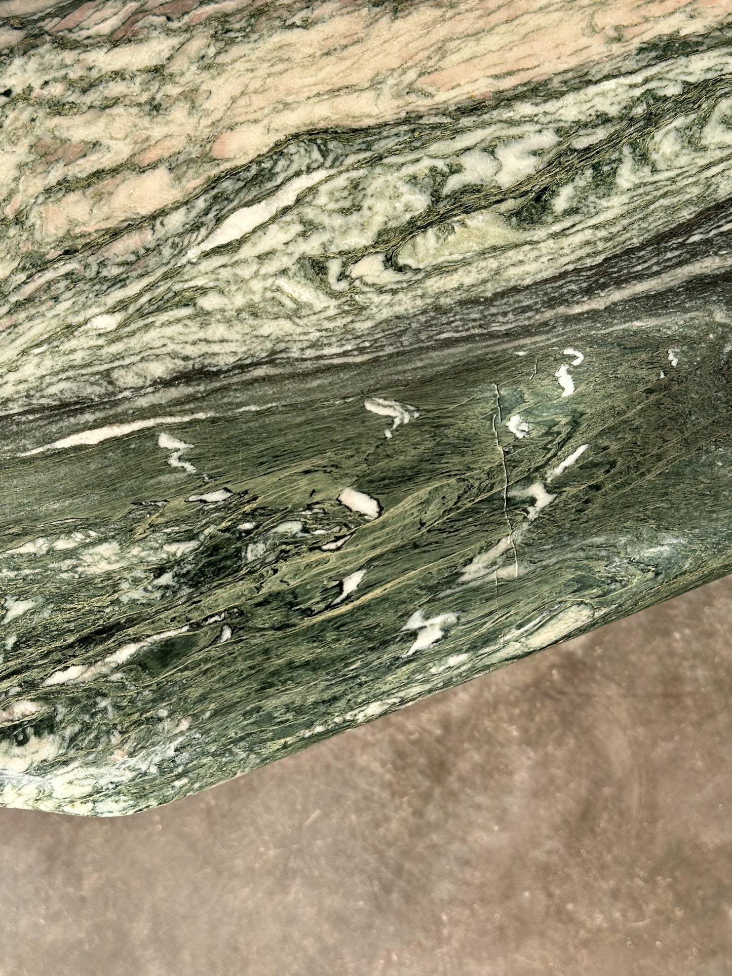Cipollino Ondulato Marble Oval Coffee Table, Italy, 1980s
