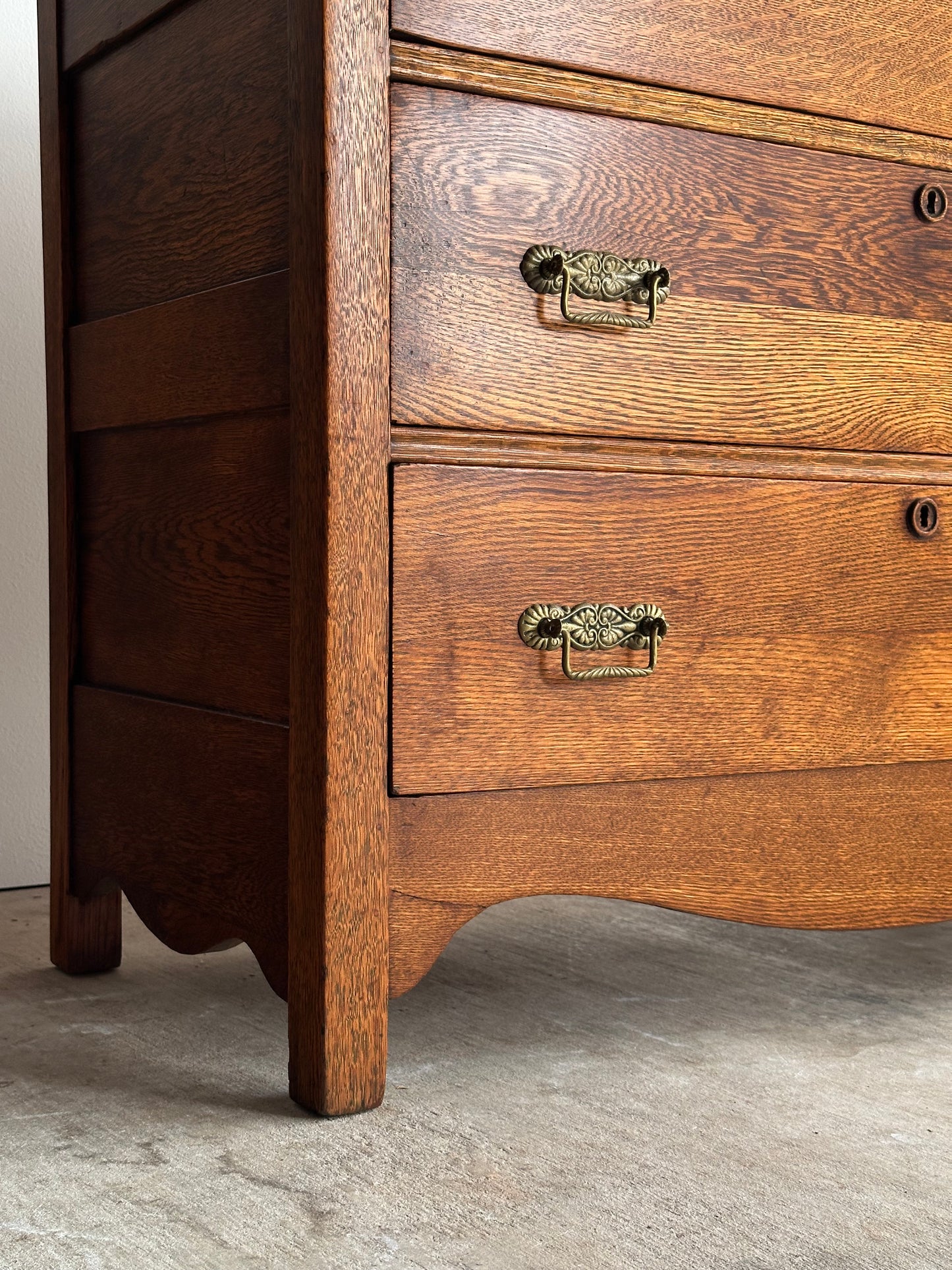 Late 19th Century Antique Oak Chest of Drawers