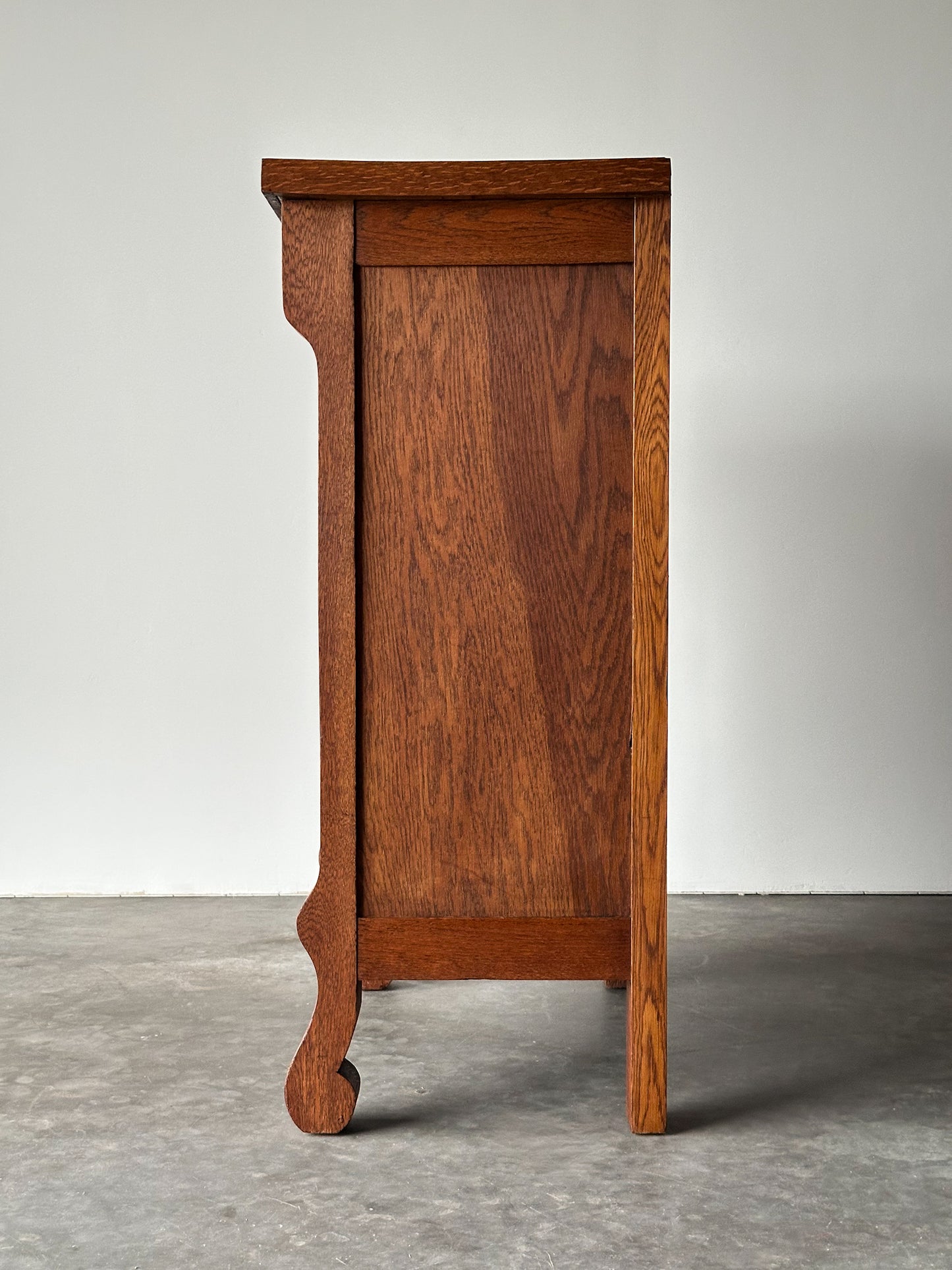 Antique Quartersawn Oak Chest of Drawers