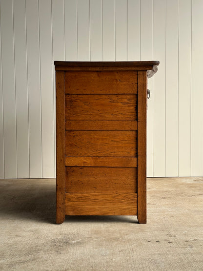 Late 19th Century Antique Serpentine Oak Chest of Drawers