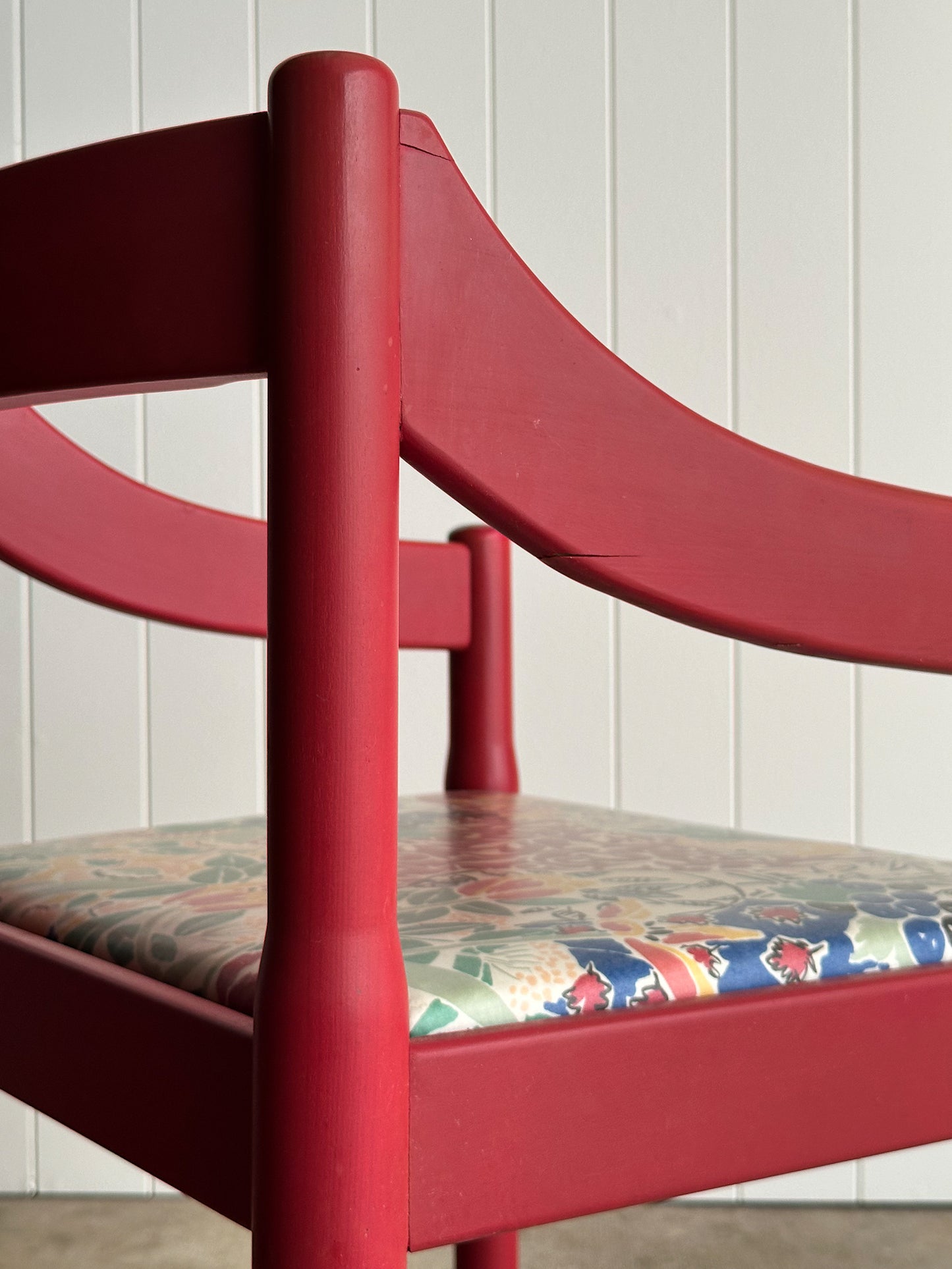 Set of Six Vintage Red Lacquered Dining Armchairs, Attributed to Vico Magistretti