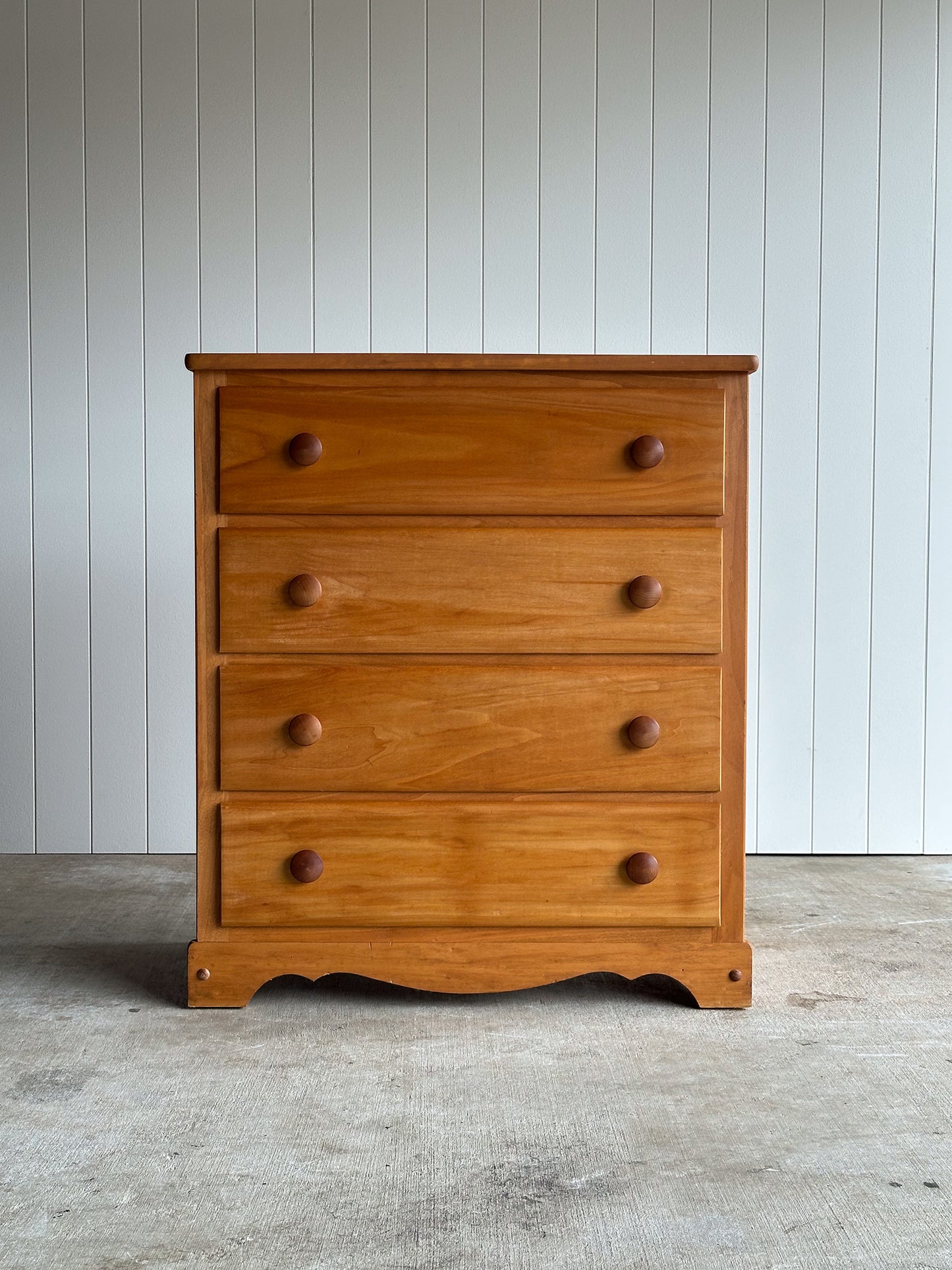 Vintage Honey Tone Wooden Chest of Drawers