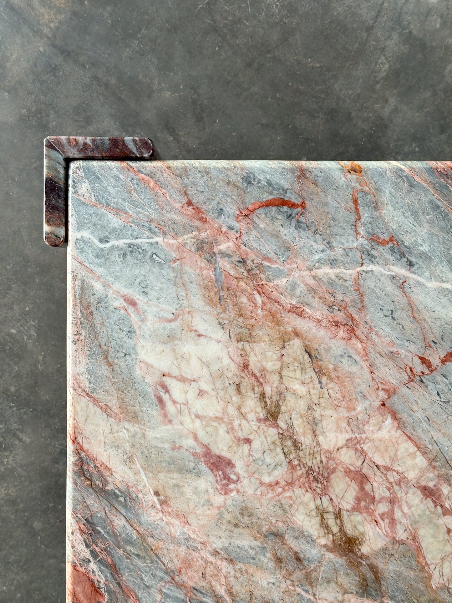 Fior Di Pesco Marble Sculptural Coffee Table, Italy, 1980s