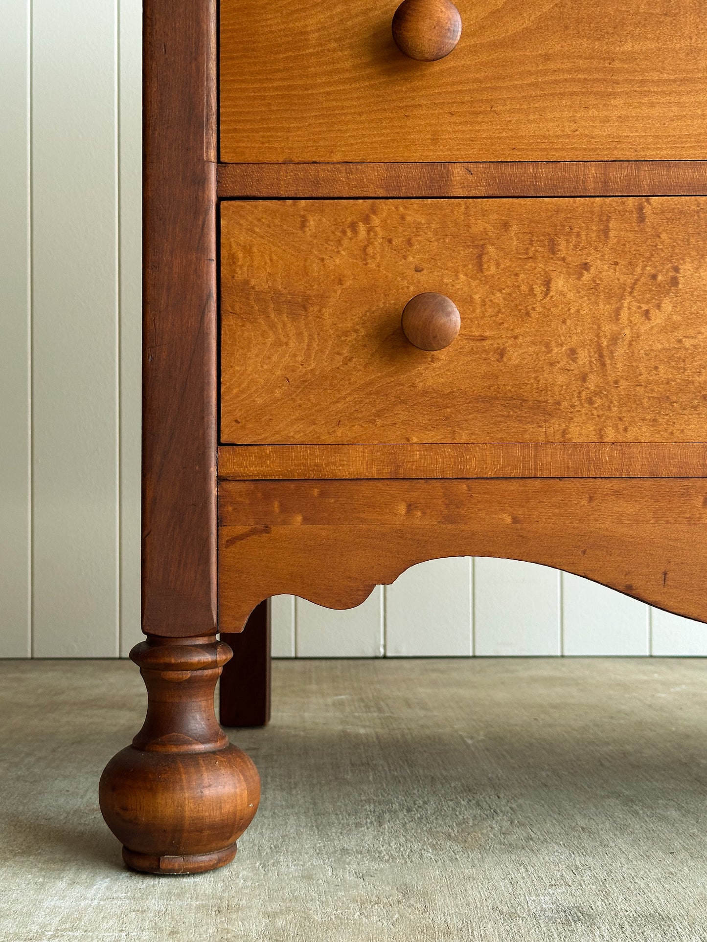 Early 20th Century Birdseye Maple Chest of Drawers