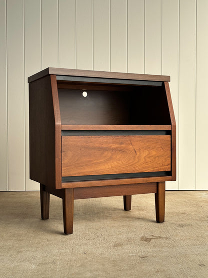 Mid-Century Walnut Nightstand by Stanley, C. 1960s