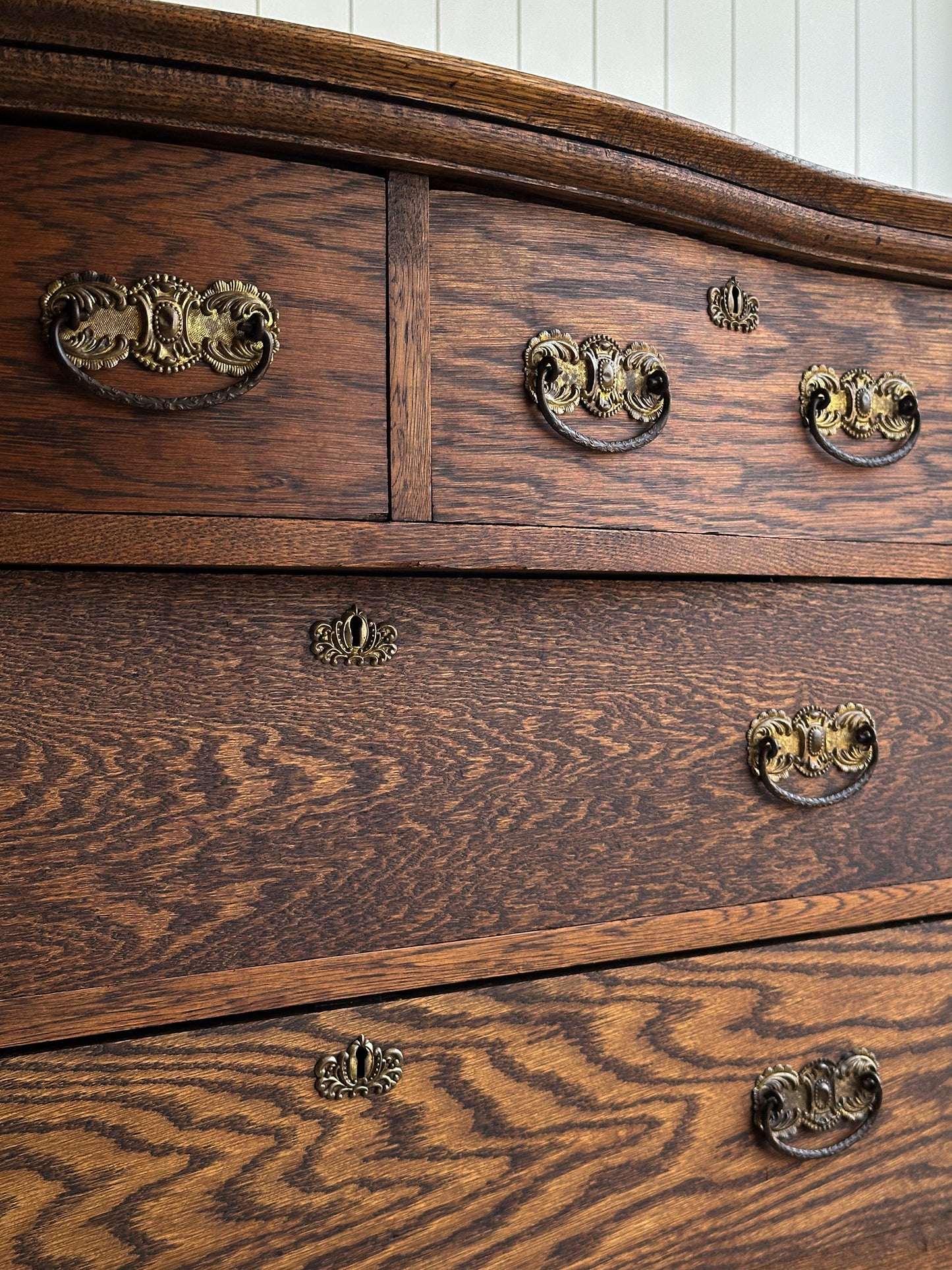 Antique Cathedral-Grain Oak Serpentine Chest of Drawers