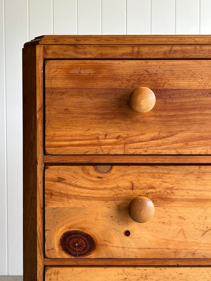 Vintage Lane “America” Collection Pine Chest of Drawers