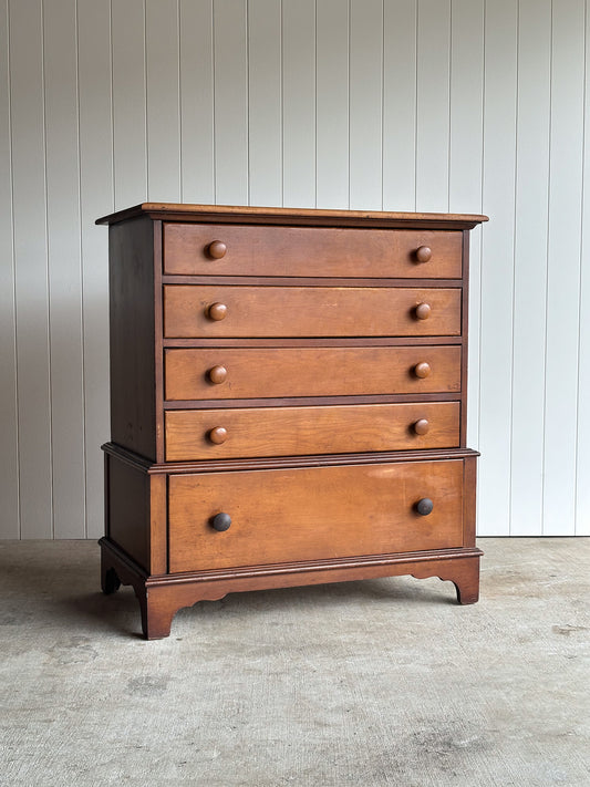 Vintage Transitional Chest of Drawers with Hidden Cedar Chest