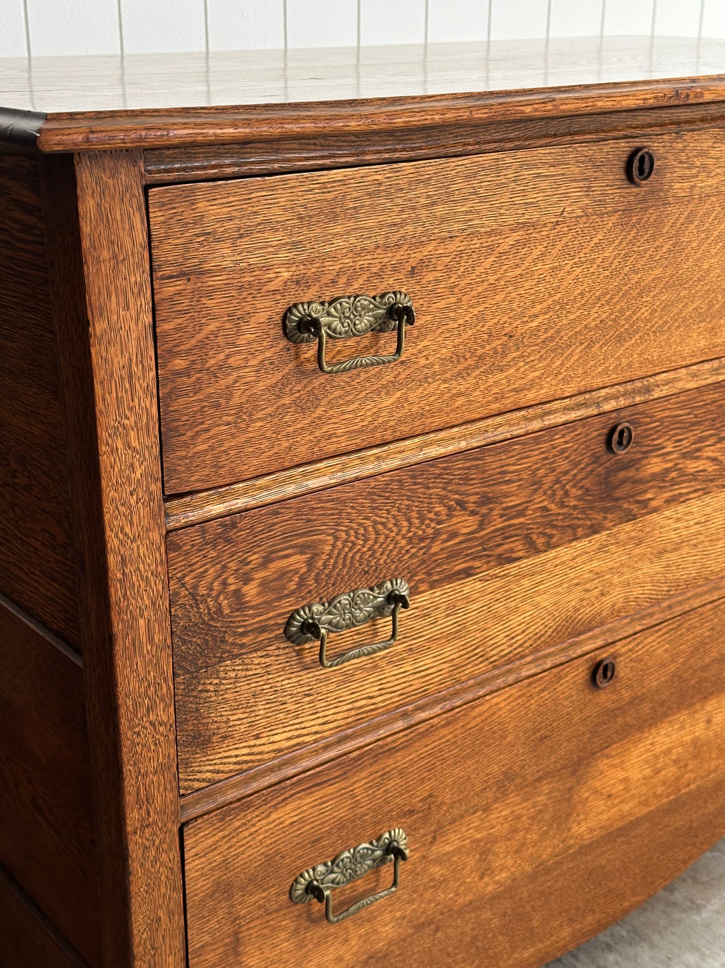 Late 19th Century Antique Oak Chest of Drawers