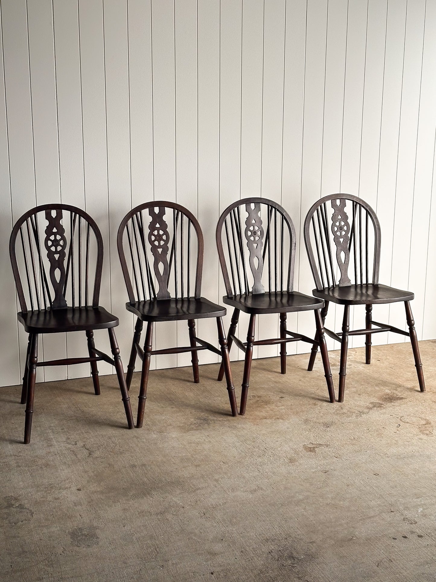 Antique English Windsor Dining Chairs, Set of 4