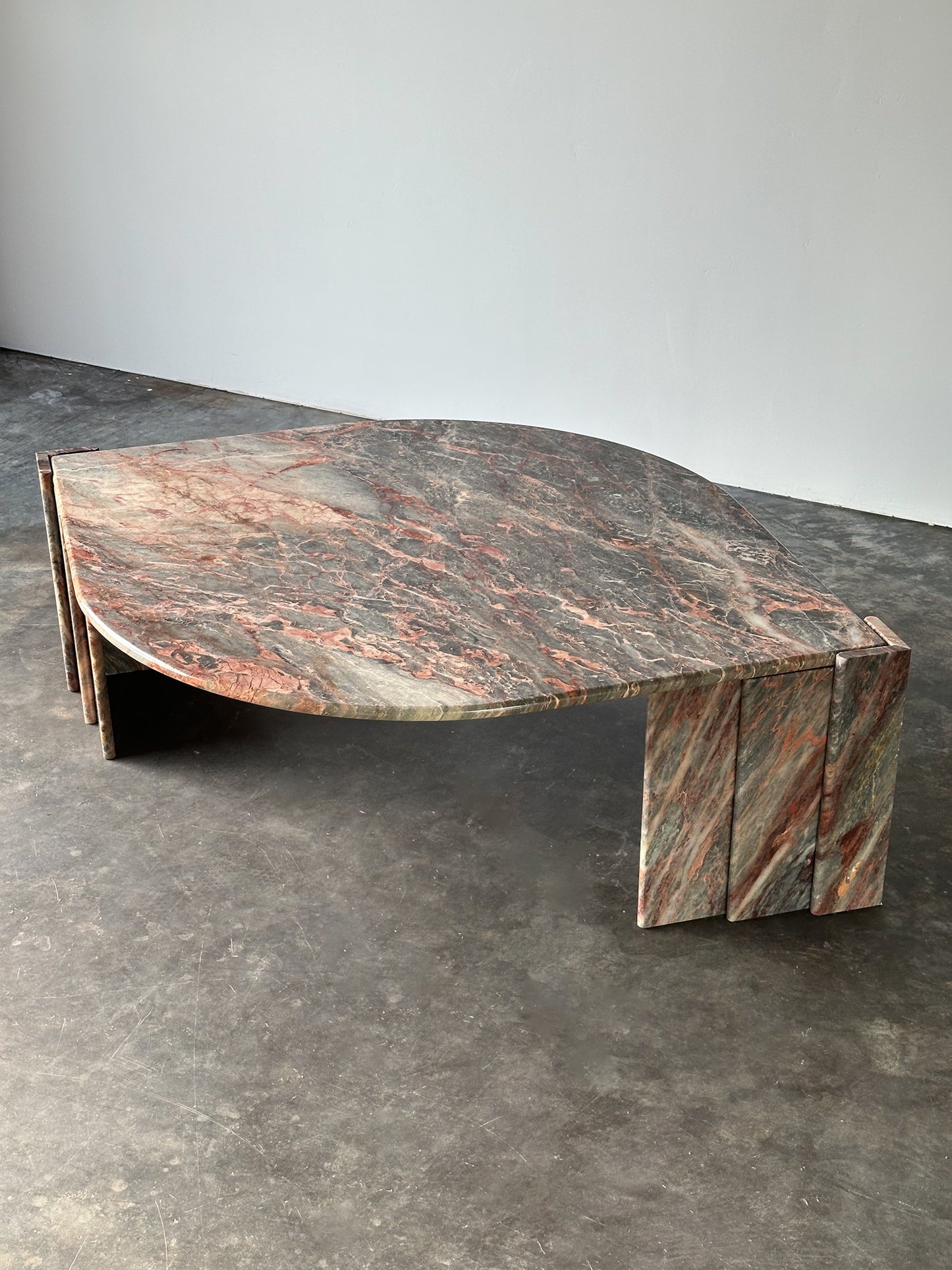 Fior Di Pesco Marble Sculptural Coffee Table, Italy, 1980s