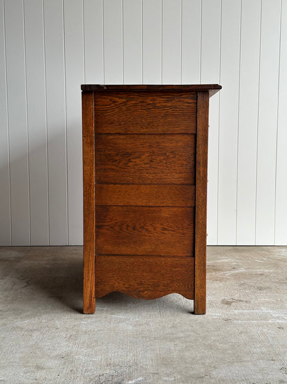 Late 19th Century Antique Oak Chest of Drawers