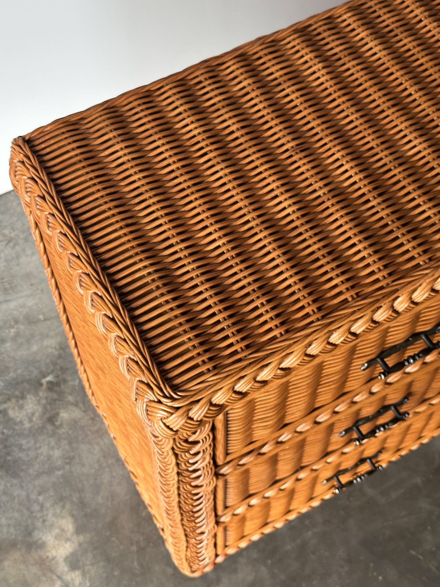 Vintage Woven Wicker Six-Drawer Dresser